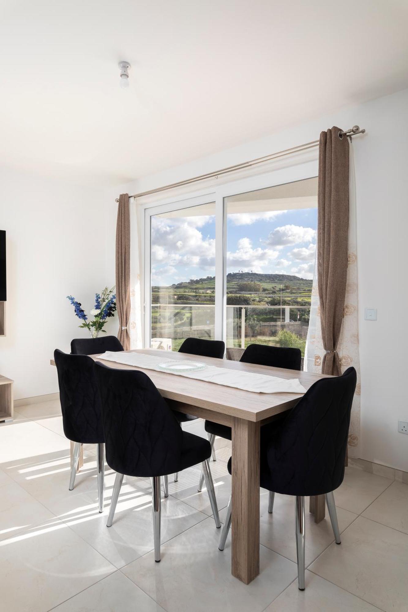 Modern & Spacious 2Br Apartment With Country Views - Close To Xemxija Bay St. Paul's Bay Buitenkant foto