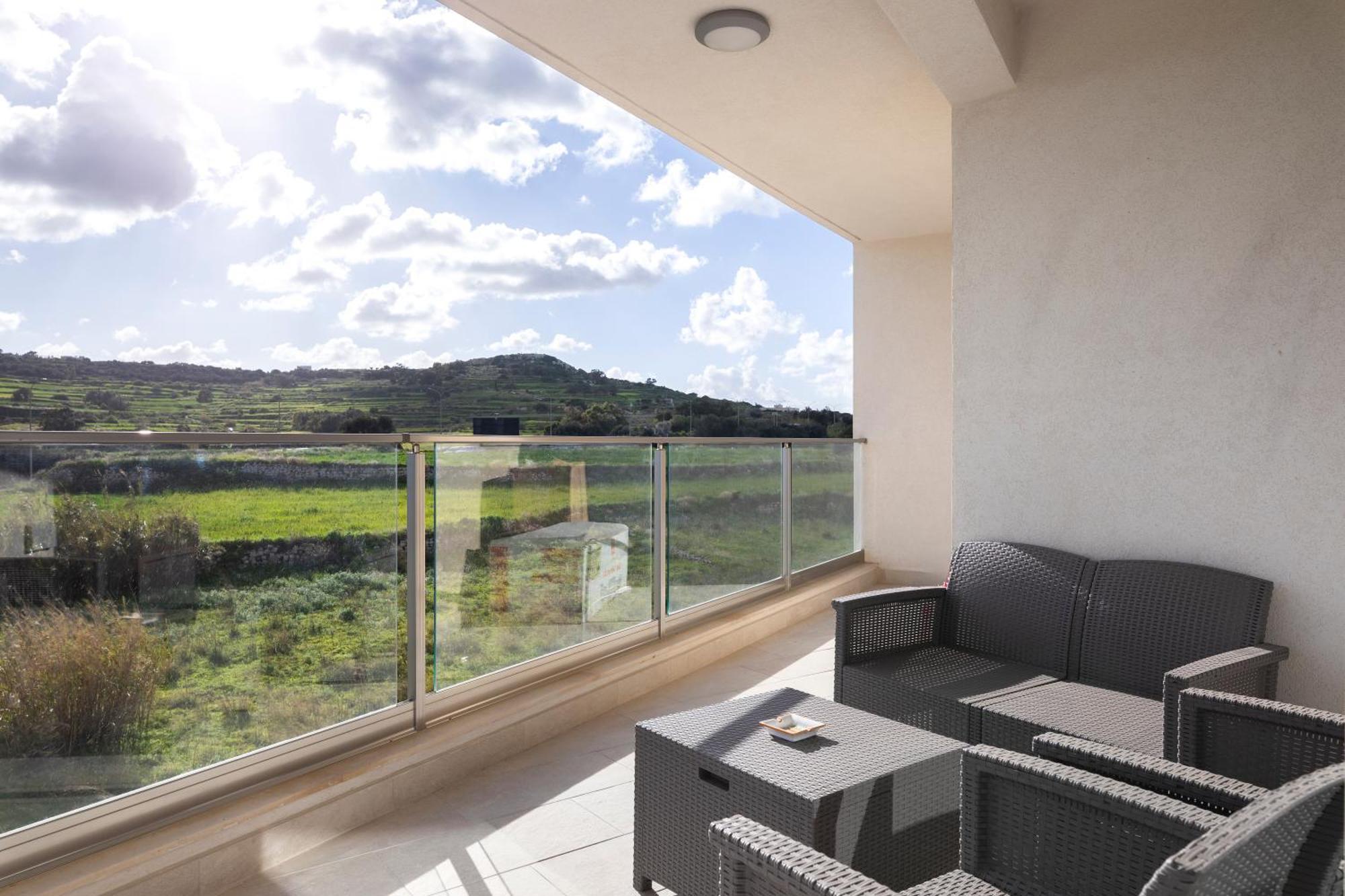 Modern & Spacious 2Br Apartment With Country Views - Close To Xemxija Bay St. Paul's Bay Buitenkant foto